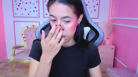 Stephania online show from 12/20/25, 11:50