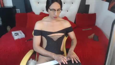 stephanieparadis online show from 02/11/26, 04:12