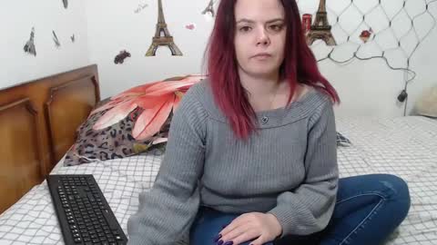 Snapshot of stephaniewild chatting on 02/04/25, 11:05 Stephanie online show from 02/04/25, 11:05