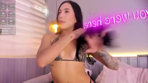 Snapshot of stephany__monroe chatting on 04/20/26, 04:43 Stephany online show from 04/20/26, 04:43
