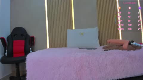 Stephany online show from 10/01/25, 12:33