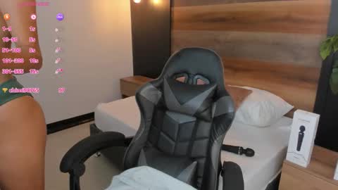 Snapshot of stephanya_ chatting on 11/05/25, 07:25 S T E P H A N Y A online show from 11/05/25, 07:25