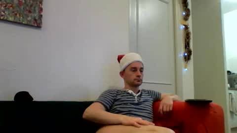 Snapshot of stephdusud30 chatting on 12/25/24, 10:16 stephane online show from 12/25/24, 10:16