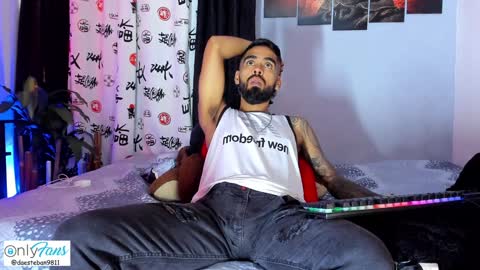 Snapshot of stephenbrown_ chatting on 01/13/25, 08:15 ................ online show from 01/13/25, 08:15