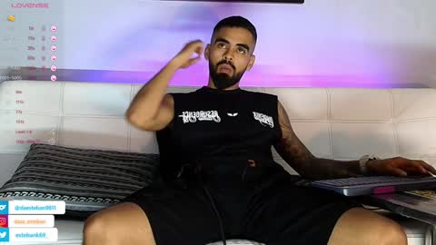 Snapshot of stephenbrown_ chatting on 01/19/25, 01:53 ................ online show from 01/19/25, 01:53