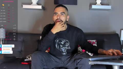 Snapshot of stephenbrown_ chatting on 01/30/25, 03:33 ................ online show from 01/30/25, 03:33