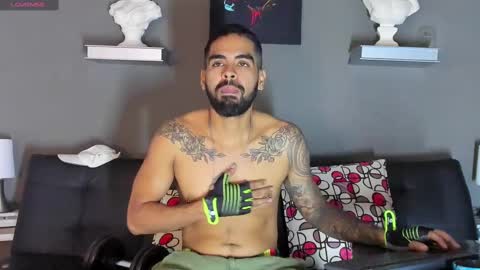 Snapshot of stephenbrown_ chatting on 03/11/25, 10:31 ................ online show from 03/11/25, 10:31