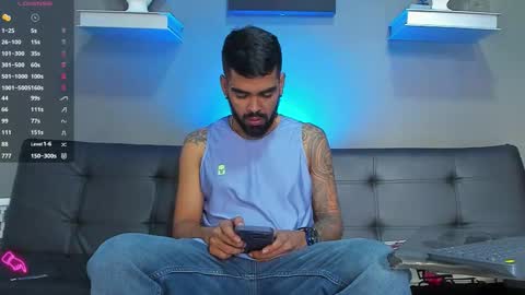 Snapshot of stephenbrown_ chatting on 11/02/25, 07:49 ................ online show from 11/02/25, 07:49