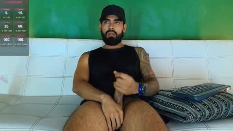 Snapshot of stephenbrown_ chatting on 11/14/25, 06:12 ................ online show from 11/14/25, 06:12