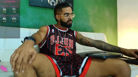    ................     online show from 03/31/26, 03:52