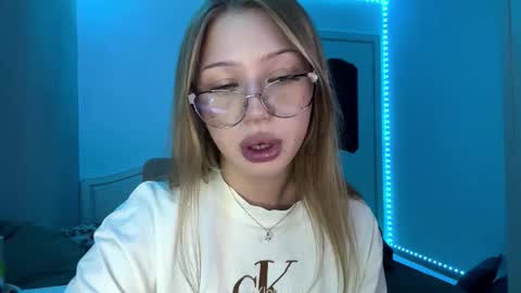 Stef online show from 03/15/26, 02:12