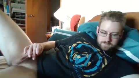 Ian23602 online show from 10/05/25, 09:34