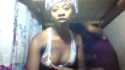 sterina0102 online show from 12/04/25, 12:25