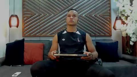    online show from 02/10/26, 08:02