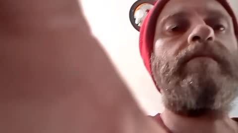 Snapshot of sterng123 chatting on 12/25/24, 03:17 sterng123 online show from 12/25/24, 03:17