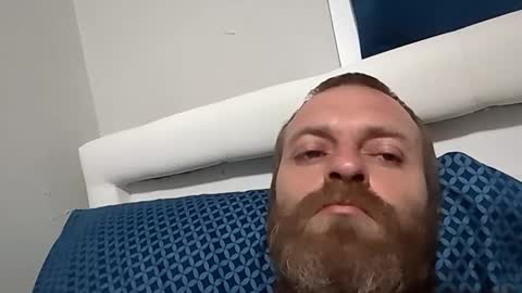 Snapshot of sterng123 chatting on 01/01/25, 11:40 sterng123 online show from 01/01/25, 11:40