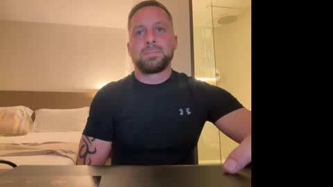 steve897819 online show from 09/30/25, 07:41