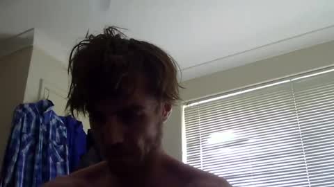 Snapshot of steveaussie chatting on 12/18/24, 01:26 Australian420 online show from 12/18/24, 01:26