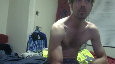 Snapshot of steveaussie chatting on 01/17/25, 06:54 Australian420 online show from 01/17/25, 06:54