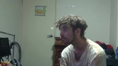 Snapshot of steveaussie chatting on 01/22/25, 08:59 Australian420 online show from 01/22/25, 08:59