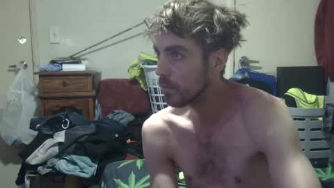 Snapshot of steveaussie chatting on 02/02/25, 06:53 Australian420 online show from 02/02/25, 06:53