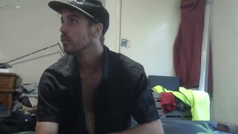 Snapshot of steveaussie chatting on 02/03/25, 09:41 Australian420 online show from 02/03/25, 09:41