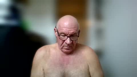 stevejons47 online show from 10/07/25, 03:53