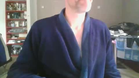 Snapshot of steven123456785857 chatting on 10/16/25, 07:53 steven123456785857 online show from 10/16/25, 07:53