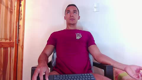 Snapshot of steven_modelo69 chatting on 02/09/25, 02:28 steven_modelo69 online show from 02/09/25, 02:28