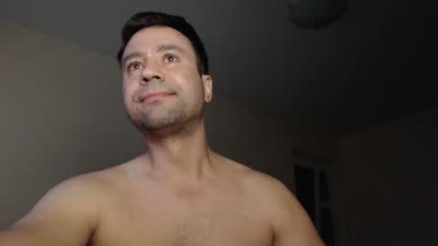 Snapshot of stevenbradley2017 chatting on 12/21/25, 02:24 Steven online show from 12/21/25, 02:24