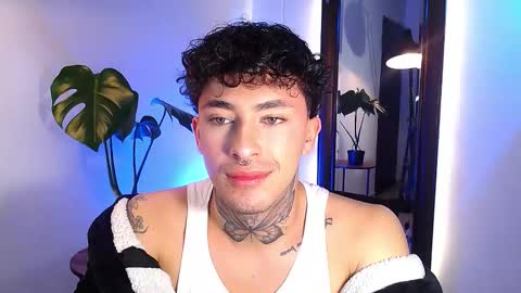 Snapshot of stevennavarro chatting on 03/19/26, 01:09 Daniel Steven Navarro online show from 03/19/26, 01:09