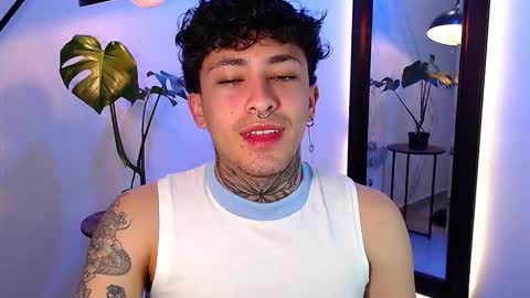 Snapshot of stevennavarro chatting on 03/24/26, 10:48 Daniel Steven Navarro online show from 03/24/26, 10:48