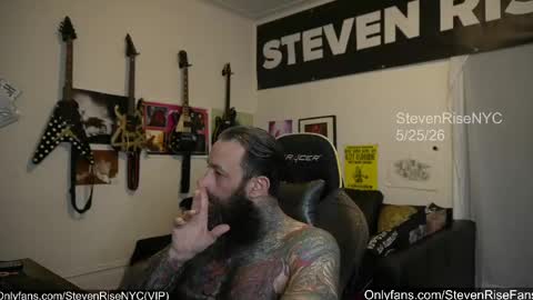 Snapshot of stevenrisenyc chatting on 05/25/26, 11:22 StevenRiseNYC online show from 05/25/26, 11:22