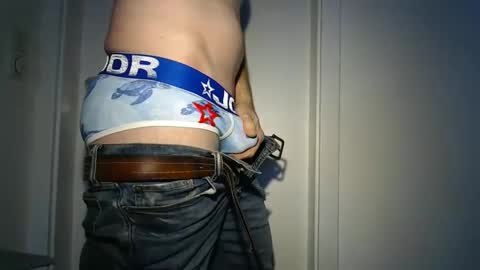 Snapshot of steveo_85 chatting on 01/26/25, 02:08 white beef online show from 01/26/25, 02:08