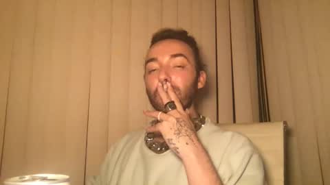 Snapshot of stevey_94 chatting on 09/15/25, 08:36 gay tease online show from 09/15/25, 08:36