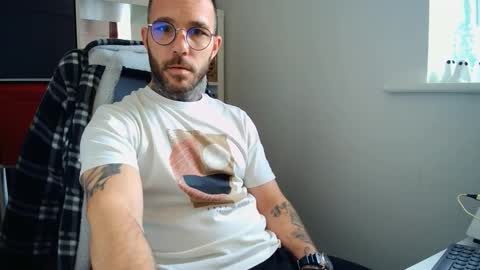 Snapshot of stevie_rae chatting on 11/06/25, 10:27 stevie_rae online show from 11/06/25, 10:27