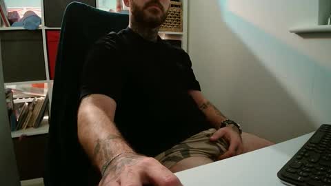 Snapshot of stevie_rae chatting on 11/12/25, 09:47 stevie_rae online show from 11/12/25, 09:47