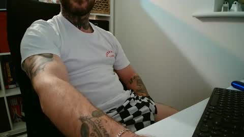 Snapshot of stevie_rae chatting on 11/15/25, 07:54 stevie_rae online show from 11/15/25, 07:54