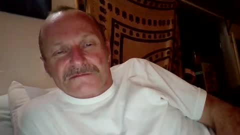 steviehard7 online show from 11/01/25, 09:22