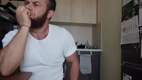 Snapshot of stewart_benzo chatting on 10/13/25, 10:59 Stewart Barnz online show from 10/13/25, 10:59