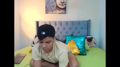 Snapshot of stewart_mateo_ chatting on 10/04/25, 02:42 stewart online show from 10/04/25, 02:42