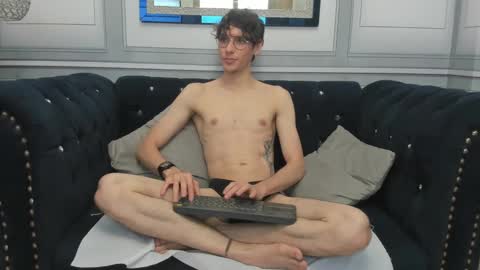 STEFAN online show from 03/10/25, 02:48