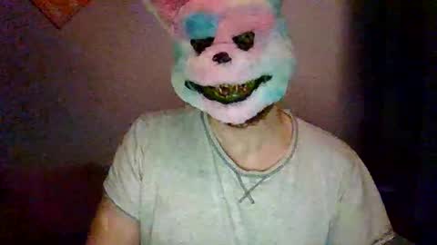 Snapshot of stickygeckon chatting on 01/18/26, 01:53 Mr.J online show from 01/18/26, 01:53