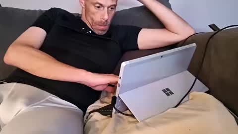 Snapshot of stickymouse45 chatting on 10/12/25, 08:35 stickymouse45 online show from 10/12/25, 08:35