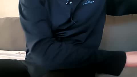 Snapshot of stickymouse45 chatting on 12/15/25, 07:45 stickymouse45 online show from 12/15/25, 07:45