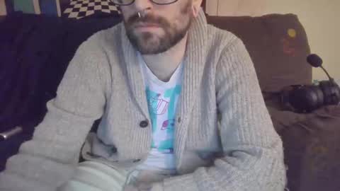 Snapshot of stickywhiteslime chatting on 12/19/25, 11:23 stickywhiteslime online show from 12/19/25, 11:23