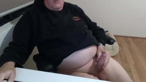 Snapshot of stiffyman55 chatting on 07/26/26, 10:49 stiffyman55 online show from 07/26/26, 10:49