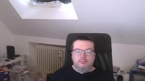 Oliver online show from 03/11/26, 07:03