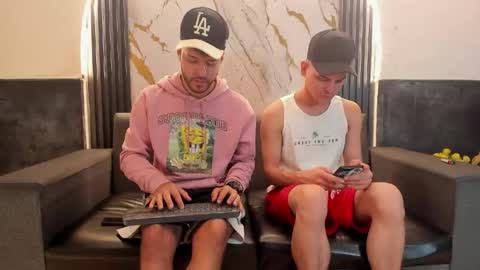 friends online show from 03/20/26, 05:34