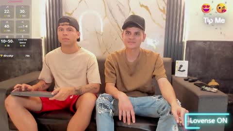 friends online show from 03/28/26, 05:07